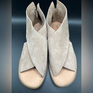 Womens 7 M Born Iwa Tan Suede Open Toe Gladiator Sandals Shoes Zip Summer